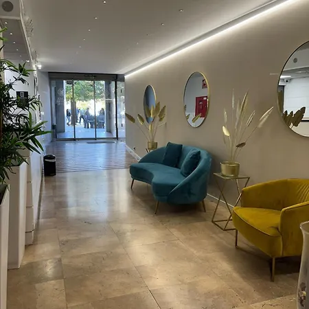 Vtz Plaza Espana Szálloda